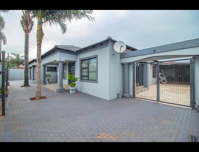 4 BEDROOM HOUSE FOR SALE IN CHANTELLE